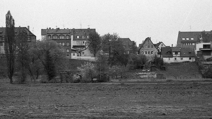 Das ist die Rückseite der Mögeldorfer Seeseite: sie ist für das Auge nicht gerade schön. Hier geht es zum Kalenderblatt vom 27. Mai 1971: Phantasiepreise für Mögeldorfer Boden.