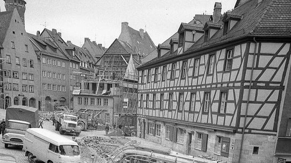 Baustelle am Albrecht-Dürer-Platz.