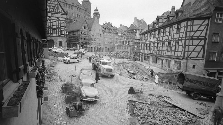 Kurz bevor die internationalen Gäste anrückten, wurde der Albrecht-Dürer-Platz aufgehübscht.