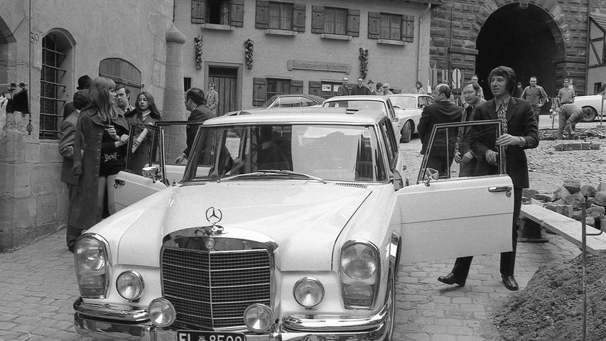 Im Mercedes fuhr Schlagerstar Udo Jürgens im März 1971 vor, um das Dürer-Haus zu besuchen.