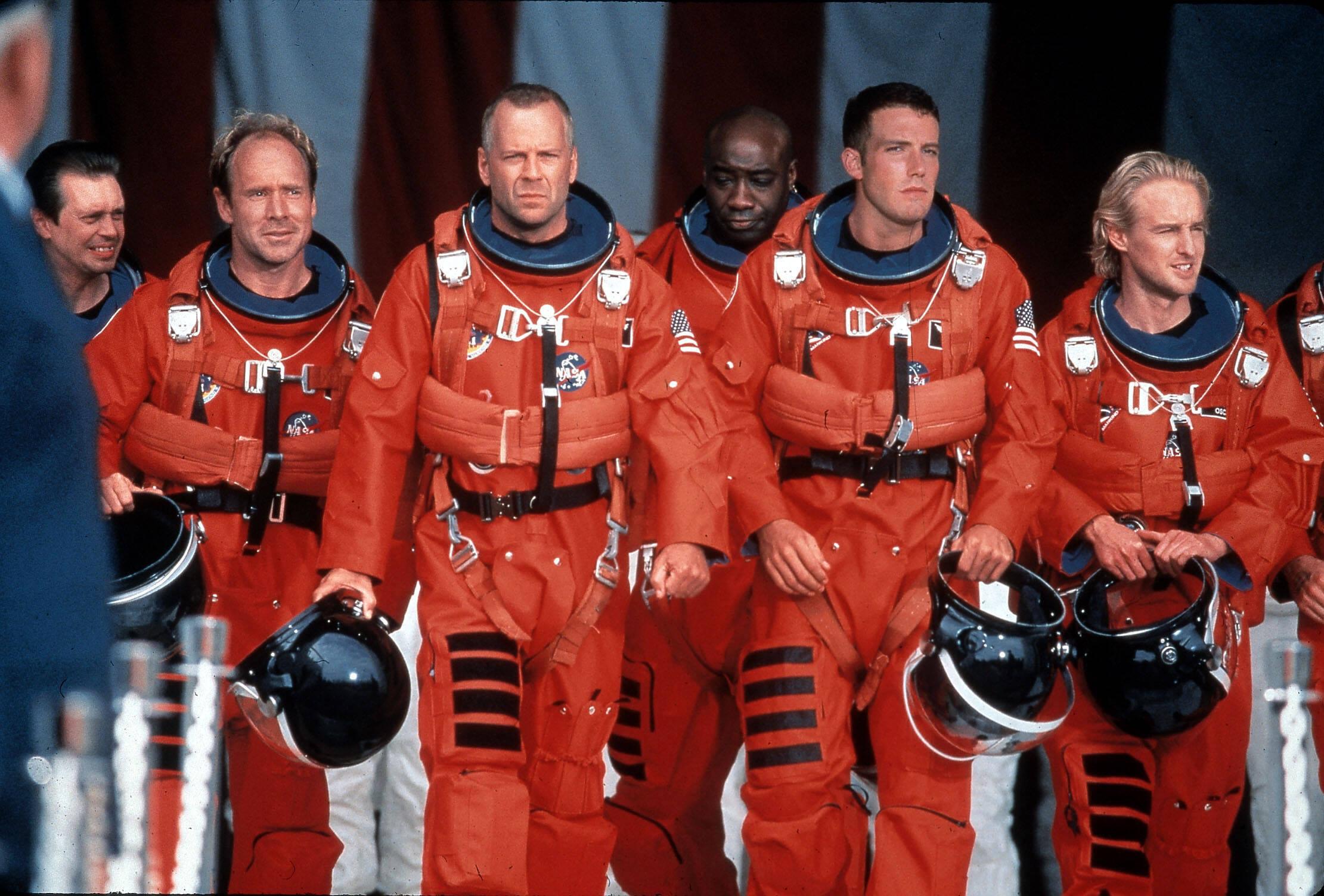 Wer auf Bruce Willis steht, kommt an diesem Action- und Katastrophen-Klassiker aus den späten Neunzigern nicht vorbei. In Armageddon muss Bohrmeister Bruce mal eben schnell die Welt retten. Der Film von Michael Bay ist ab 4. Juni bei Disney+ im Programm.