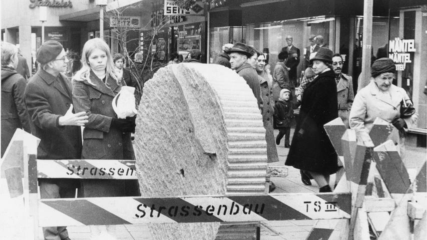 Konfrontation mit der Kunst im öffentlichen Raum und viele skeptische Blicke: Das Symposium Urbanum sorgte 1971 für heftige Debatten.
