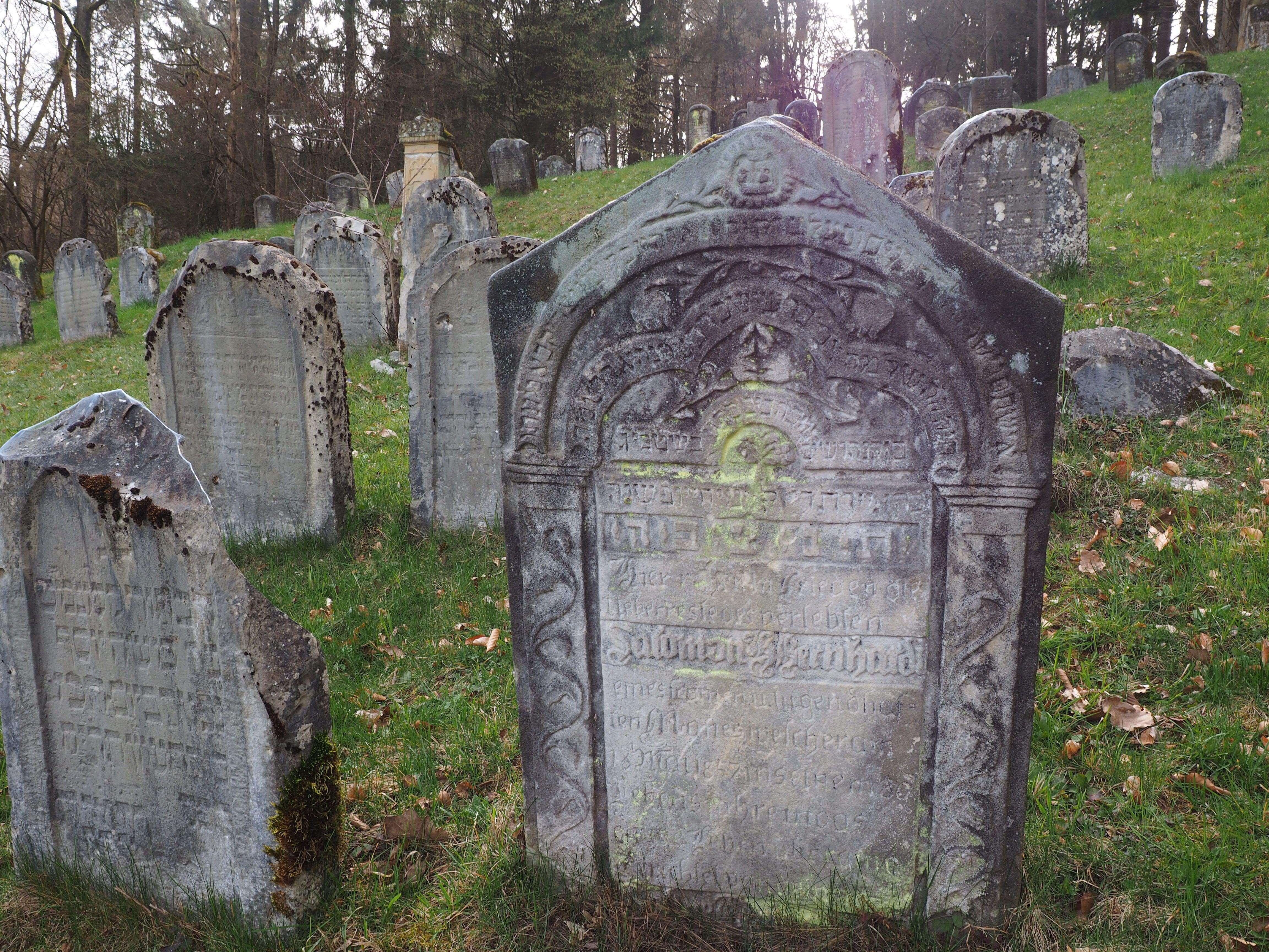 In Ermreuth gibt es außerdem einen jüdischen Friedhof.