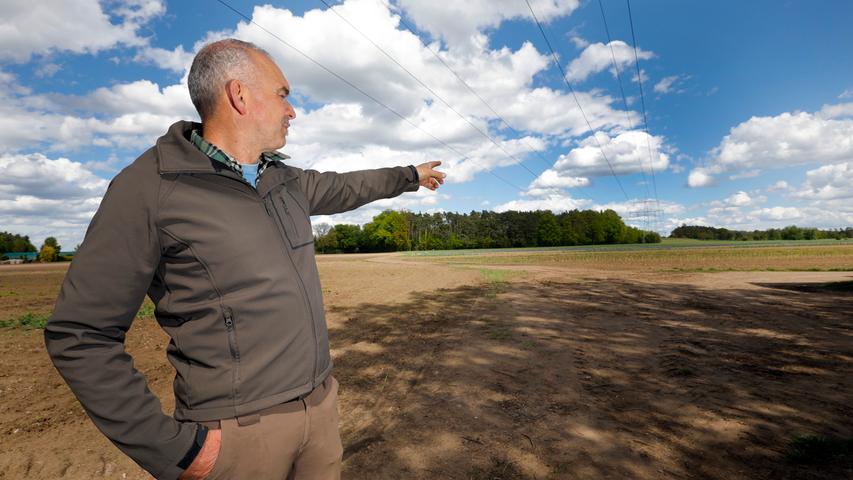 Bauer Thomas Kühnlein aus Katzwang will seinen Acker für die Stromtrasse nicht hergeben.