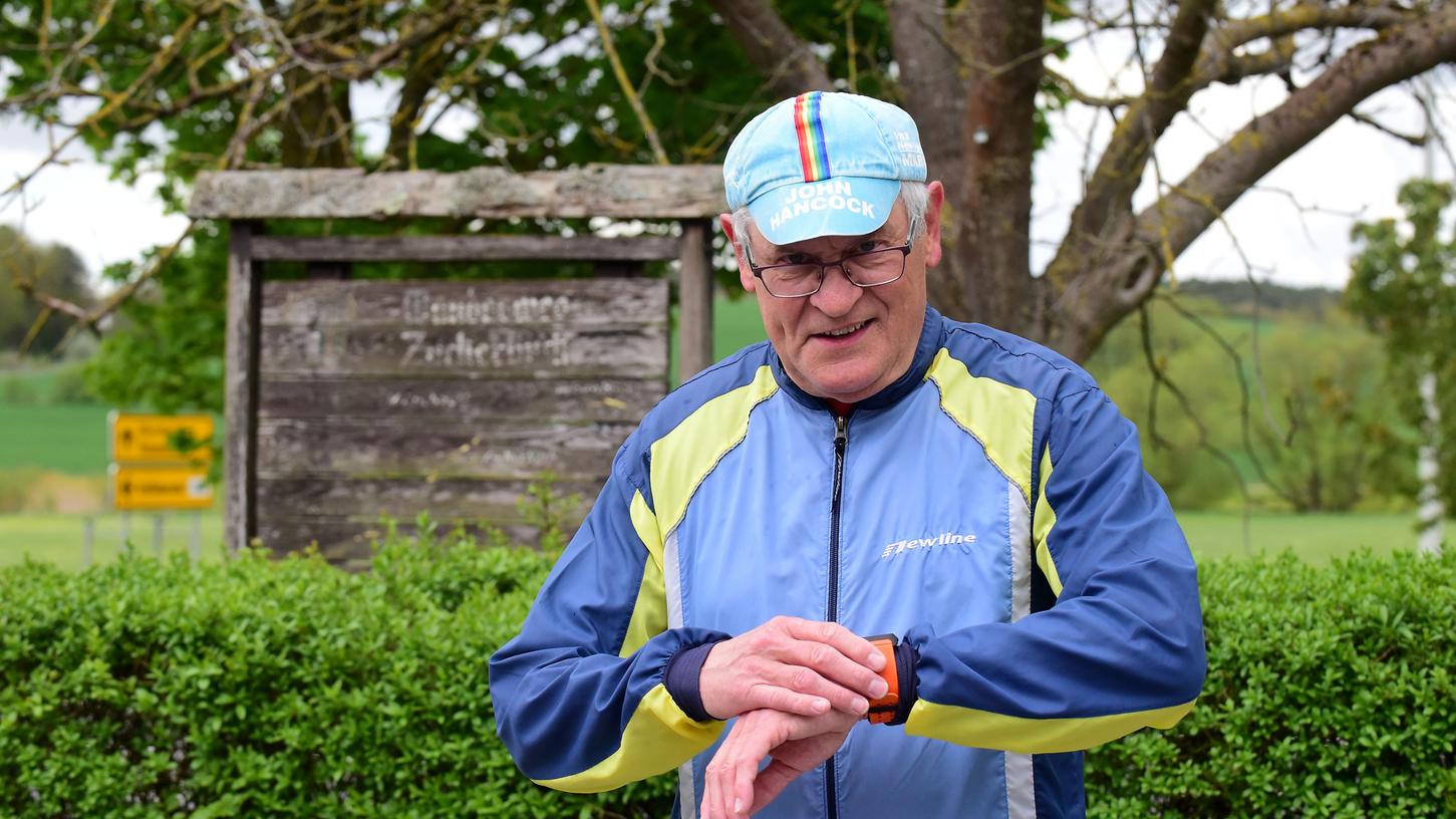 Die Zeitnahme musste beim Bibertlauf immer korrekt sein, denn sonst gab es Beschwerden von den Cracks bei Organisator Manfred Falk.
Die Zeitnahme musste beim Bibertlauf immer korrekt sein, denn sonst gab es Beschwerden von den Cracks bei Organisator Manfred Falk.