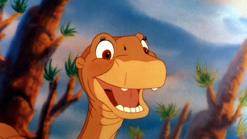 In einem Land vor unserer Zeit ist ein echter Zeichentrick-Klassiker aus dem Jahr 1988. Die herzerwärmende Geschichte um Littlefoot und seine Dinosaurier-Familie zeigt Prime Video ab 25. Juni. Für Kinder ab 6 Jahren geeignet. 