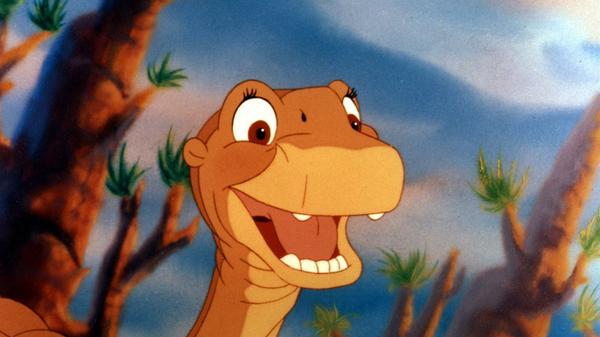 In einem Land vor unserer Zeit ist ein echter Zeichentrick-Klassiker aus dem Jahr 1988. Die herzerwärmende Geschichte um Littlefoot und seine Dinosaurier-Familie zeigt Prime Video ab 25. Juni. Für Kinder ab 6 Jahren geeignet.