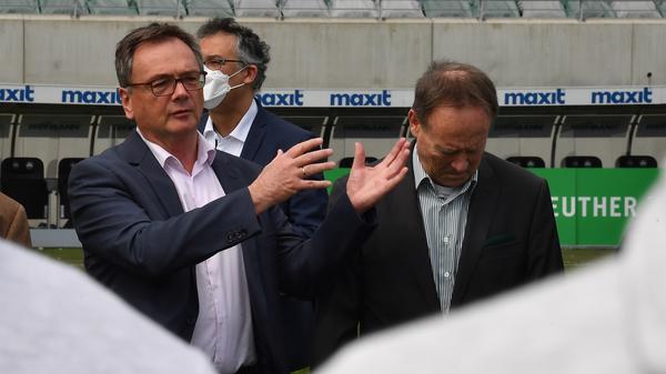 "Zum Schlusspfiff war ich positiv geschockt, das Unwahrscheinliche ist wahr geworden. Ich hatte nicht mehr geglaubt, dass wir direkt aufsteigen, weil wir es nicht in der eigenen Hand hatten. Ein Märchen! In der nächsten Aufsichtsratssitzung werden wir die Zahlen sehen, auch das ist wie ein Märchen. Für den Verein bedeutet das wahnsinnig viel, gerade in der Corona-Zeit. Besonders freut es mich für die Fans, die so lange nicht dabei sein durften. Entscheidend für den Erfolg war die Trainerverpflichtung. Ich erinnere mich, wir saßen in meinem, Rachid Azzouzi, Holger Schwiewagner (die Geschäftsführer, d. Red.) und ich, einen Tag nach 0:6 in Paderborn. Rachid war perfekt vorbereitet, wir haben uns sofort für Stefan Leitl entschieden. Der Schlüssel ist, dass man Rachid vertraut. Er hat ein Gespür für Spieler, die andere nicht im Fokus haben. Das wird weiterhin gefragt sein, bei der Kaderplanung muss man jetzt auch Geduld haben."