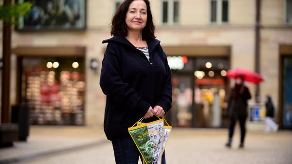 "Der erneute Aufstieg ist einfach der Hammer. Sobald ich an den Moment am Sonntag denke, als feststand, dass die SpVgg in die erste Liga geht, bekomme ich Gänsehaut. Und ich denke eigentlich ständig daran. Als wir vorsorglich das Glückwunschbanner für das Rathaus bestellt haben, dachte ich, hoffentlich fordern wir das Glück nicht zu sehr heraus. Diese junge Mannschaft mit den sympathischen Spielern, dem coolen Trainer Stefan Leitl und Rachid Azzouzi mit seinem Gespür für Talente hat eine so begeisternde Saison gespielt und gezeigt, dass auch mit wenig Etat ein Fußballmärchen wahr werden kann."