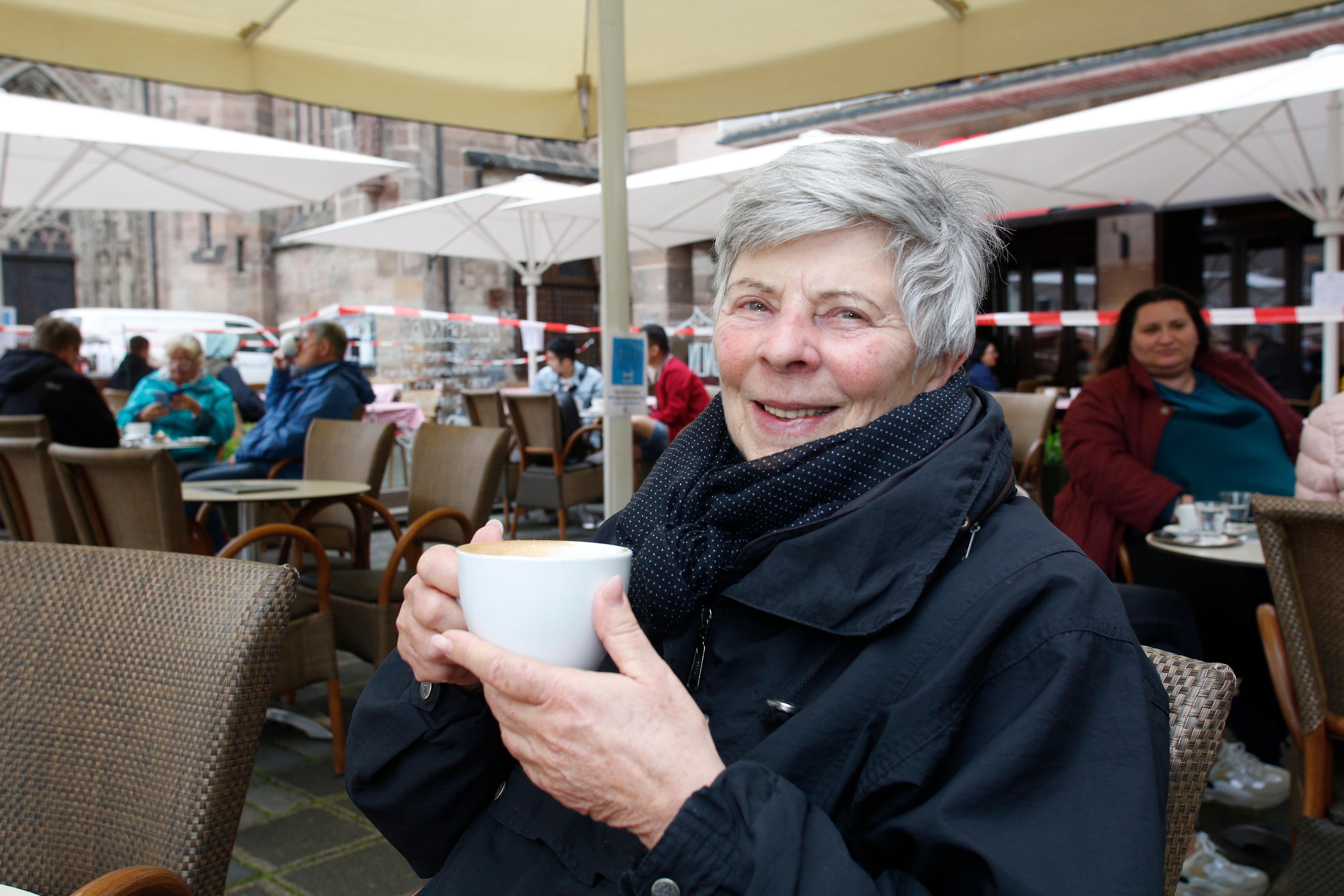 zum Thema Öffnungen
