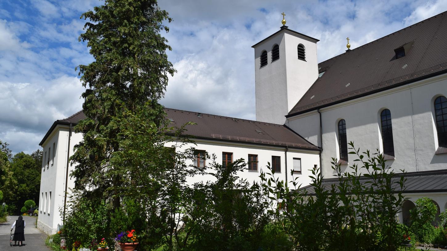 Das Kloster St. Josef in Neumarkt. 