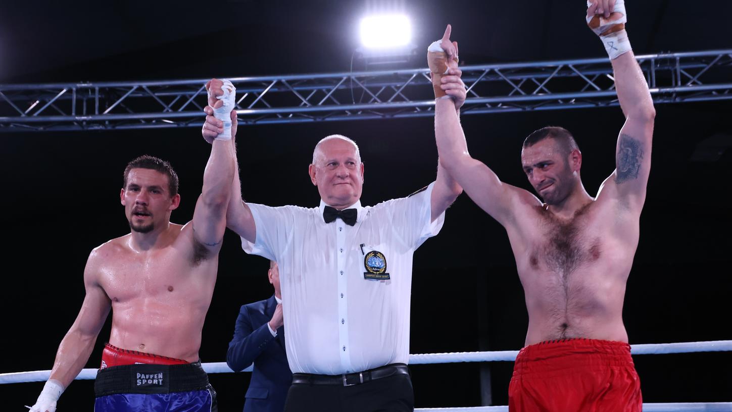 Kampf ohne Verlierer: Dank eines Unentschiedens gegen Thomas Piccirillo (links) behält Marten Arsumanjan seinen EU-Titel.
