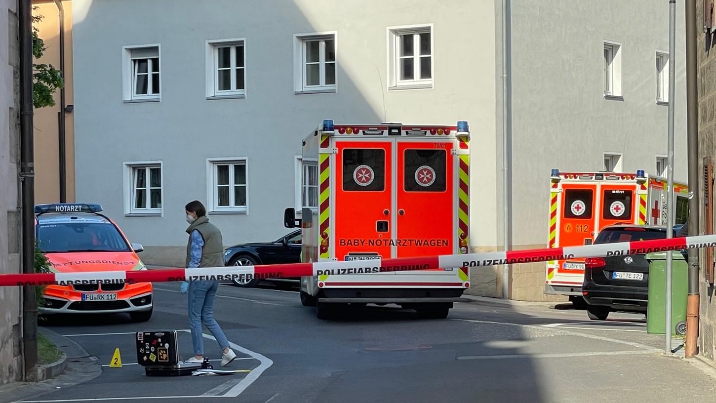 Am Mittwochmorgen wurde in Langenzenn ein neugeborenes Kind gefunden.
Am Mittwochmorgen wurde in Langenzenn ein neugeborenes Kind gefunden.