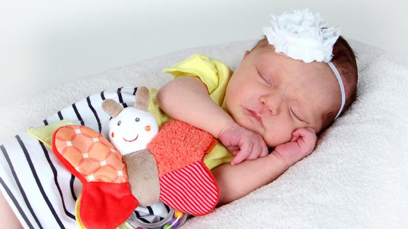 Am 10. Mai kam die kleine Emilia im Theresien-Krankenhaus zur Welt - mit 46 Zentimetern und 2935 Gramm.
