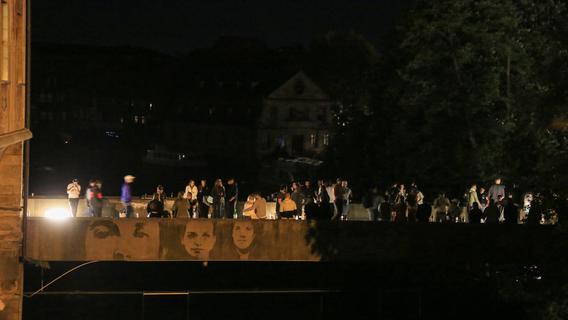 Bamberg: Freischankfläche soll Dauerparty auf der Unteren Brücke beenden