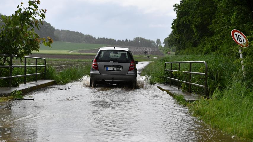 Motiv: Hochwasser im Gemeindebereich Berg an der A3 nach Platzregen. Fotocredit: Wolfgang Fellner, Datum: 06.06.2021, Ort: Berg