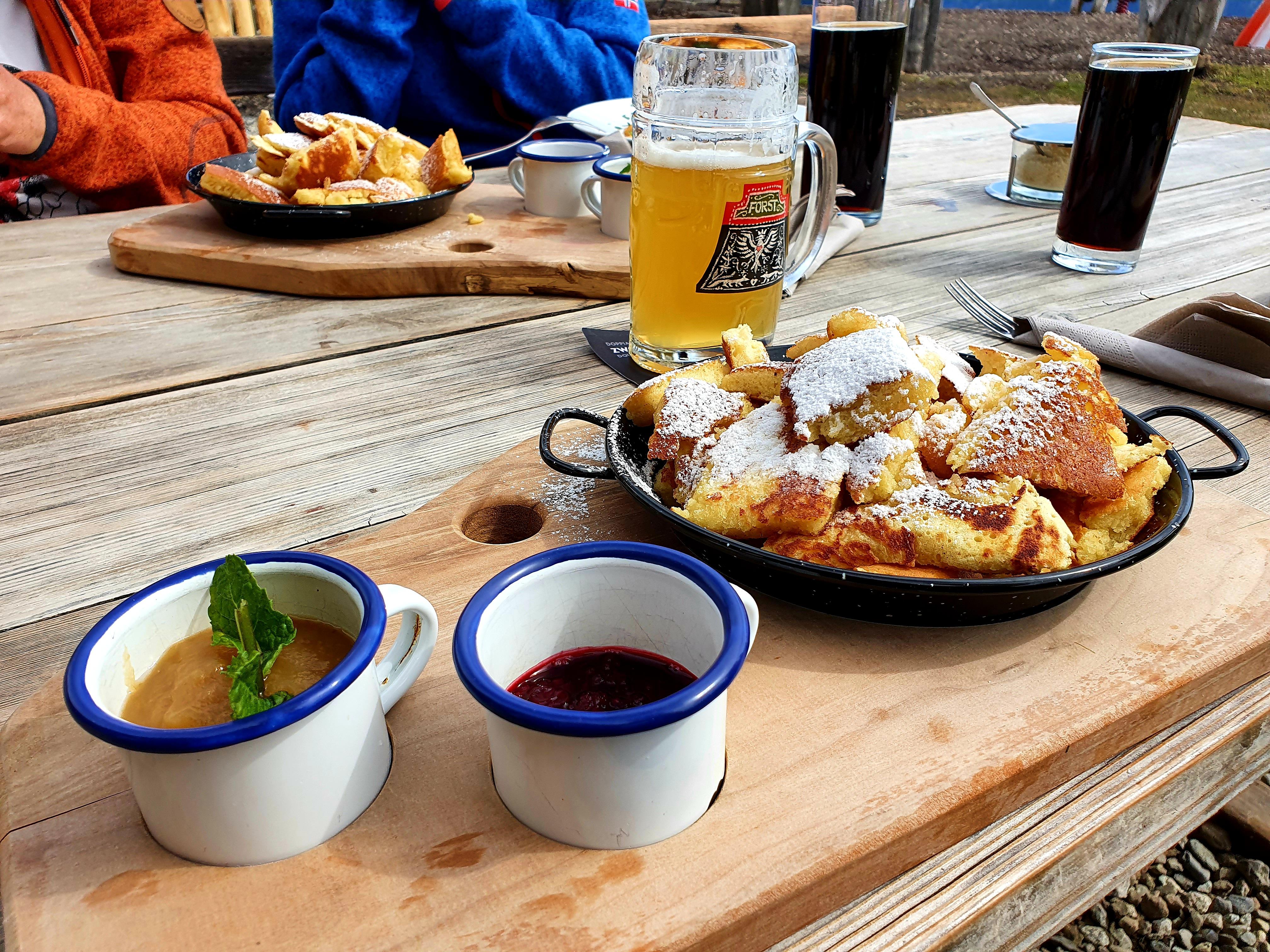 Die Rossalm auf der Plose serviert diesen Kaisernschmarrn.