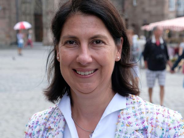Katja Hessel (FDP), Vorsitzende des Finanzausschusses, ist sicher im neuen Bundestag vertreten. Sie hat Platz zwei auf der bayerischen Landesliste erhalten.
Katja Hessel (FDP), Vorsitzende des Finanzausschusses, ist sicher im neuen Bundestag vertreten. Sie hat Platz zwei auf der bayerischen Landesliste erhalten.