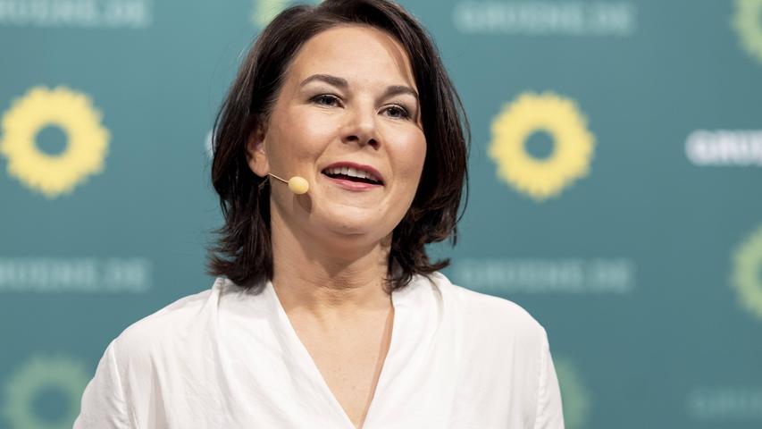 Baerbock Erneute Anderung Im Lebenslauf Der Grunen Kandidatin Politik Nordbayern De Baerbock Erneute Anderung Im Lebenslauf Der Grunen Kandidatin Politik Nordbayern De