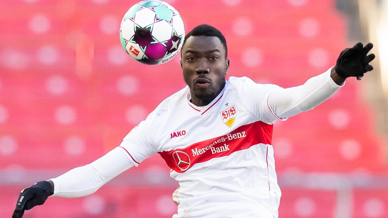 Fußballprofi Silas Wamangituka hat offenbar zwei Jahre lang unter falscher Identität für den VfB Stuttgart gespielt.
Fußballprofi Silas Wamangituka hat offenbar zwei Jahre lang unter falscher Identität für den VfB Stuttgart gespielt.