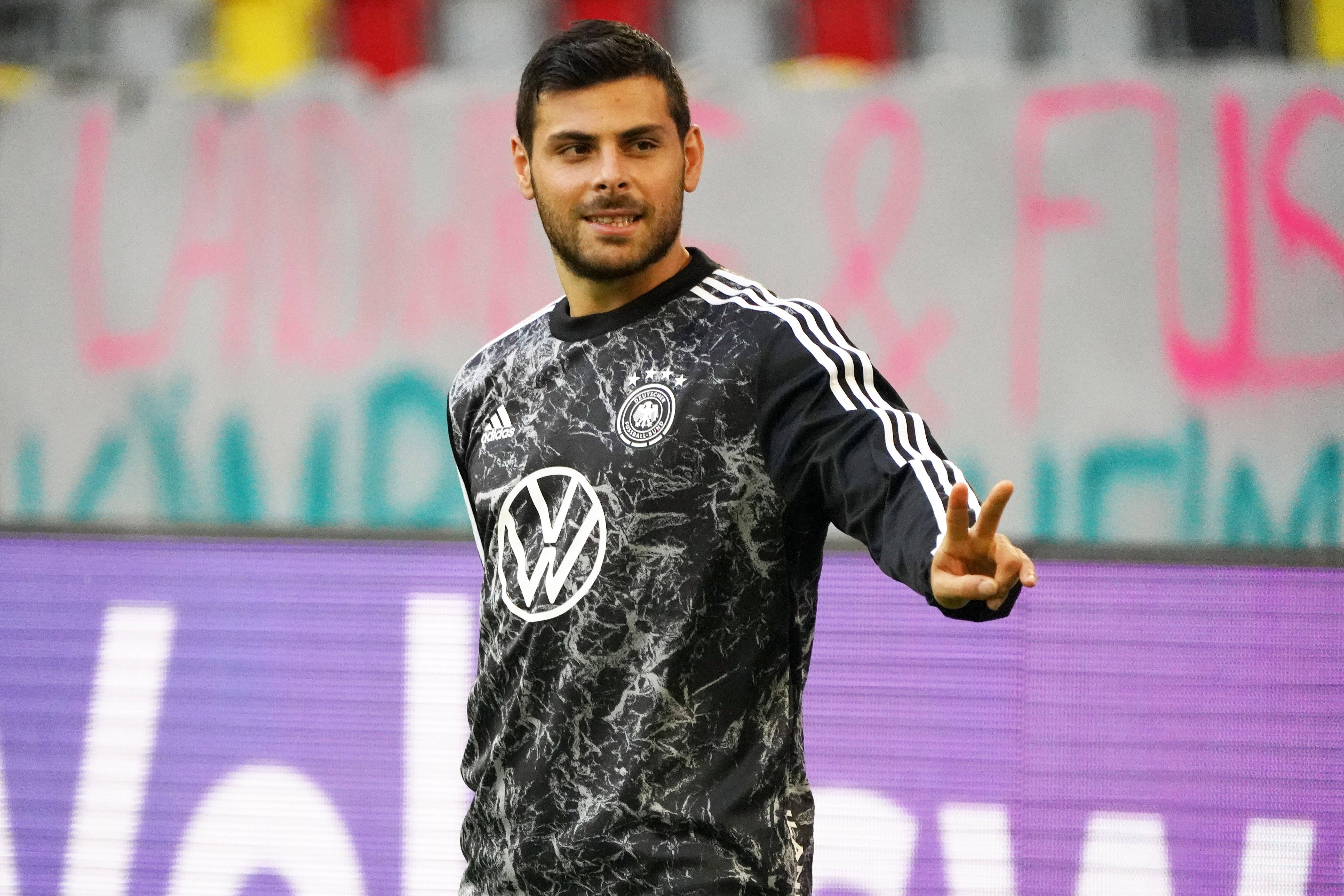 Ungeschriebenes Gesetz, an das sich auch Joachim Löw hält: Jedes Turnieraufgebot braucht einen Überraschungsgast. Diesmal in dieser Rolle der 28-jährige Kevin Volland, der sein letztes Länderspiel vor vier Jahren absolviert hat und im Vorjahr von Leverkusen nach Monaco und damit aus dem Blickfeld des Bundestrainers gewechselt war. Dachten alle, dachte auch Volland. Dann nominierte ihn Löw für die EM. "Natürlich war die Überraschung groß", sagte dazu Kevin Volland.  