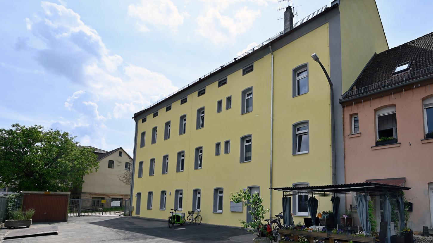 In der Wöhrmühle hat die städtische Wohnungsbaugesellschaft Gewobau im Auftrag der Stadt Erlangen fünf Wohnungen geschaffen. Hier sollen nun wohnungslose Familien einziehen.