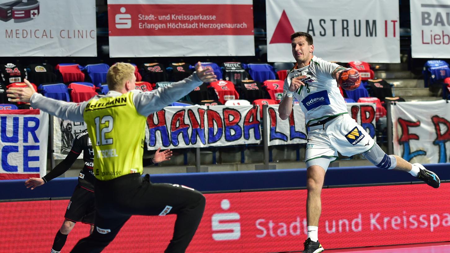Das Tüpfelchen auf dem i: Matthias Ritschel durfte noch einmal in der Bundesliga ran, ausgerechnet gegen Wetzlar.
Das Tüpfelchen auf dem i: Matthias Ritschel durfte noch einmal in der Bundesliga ran, ausgerechnet gegen Wetzlar.