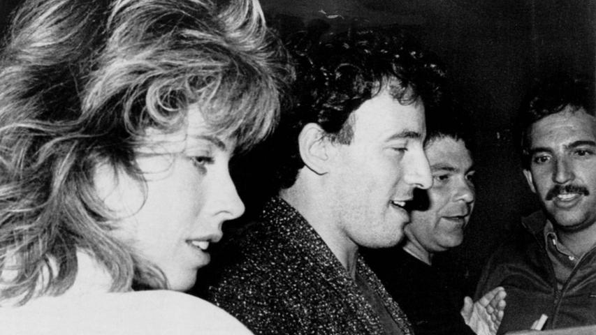 1985 besuchte Bruce Springsteen mit seiner Ehefrau Julianne Phillips das Hard Rock Cafe in London.