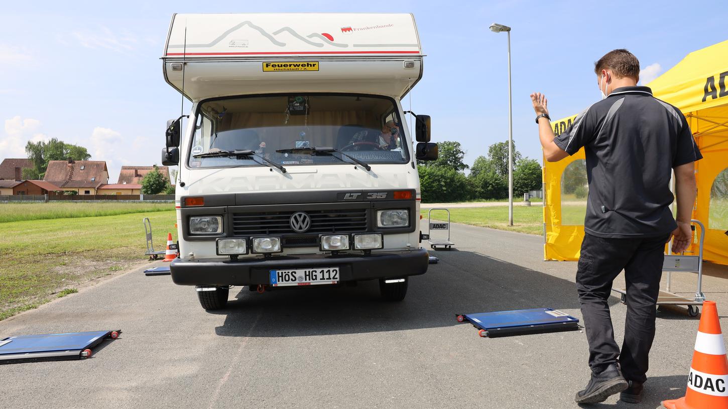 In Höchstadt überprüfte der ADAC Wohnmobile auf ihr Gewicht und somit auf ihre Sicherheit. 