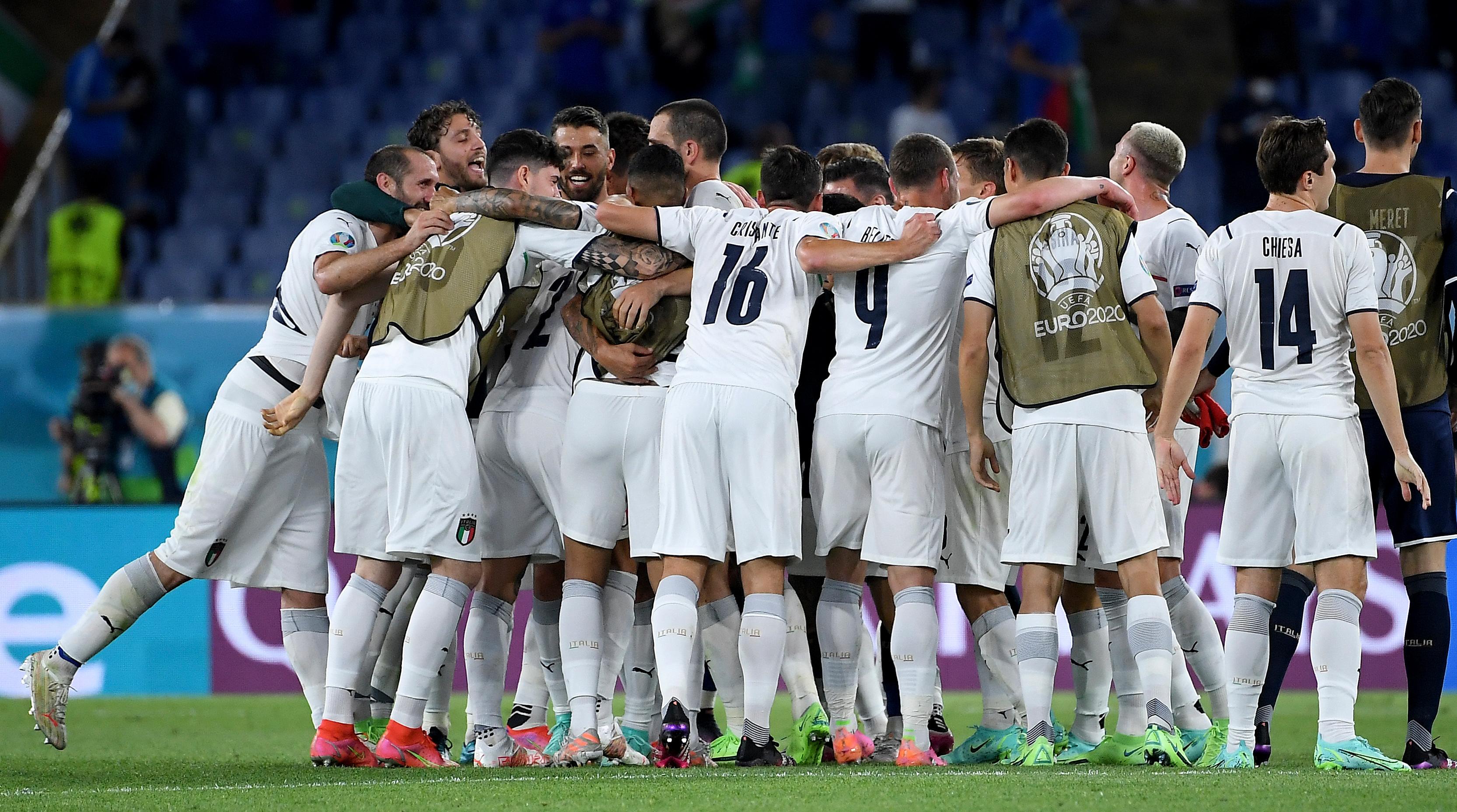 3 0 sieg gegen die turkei italien jubelt zum em start sport nordbayern