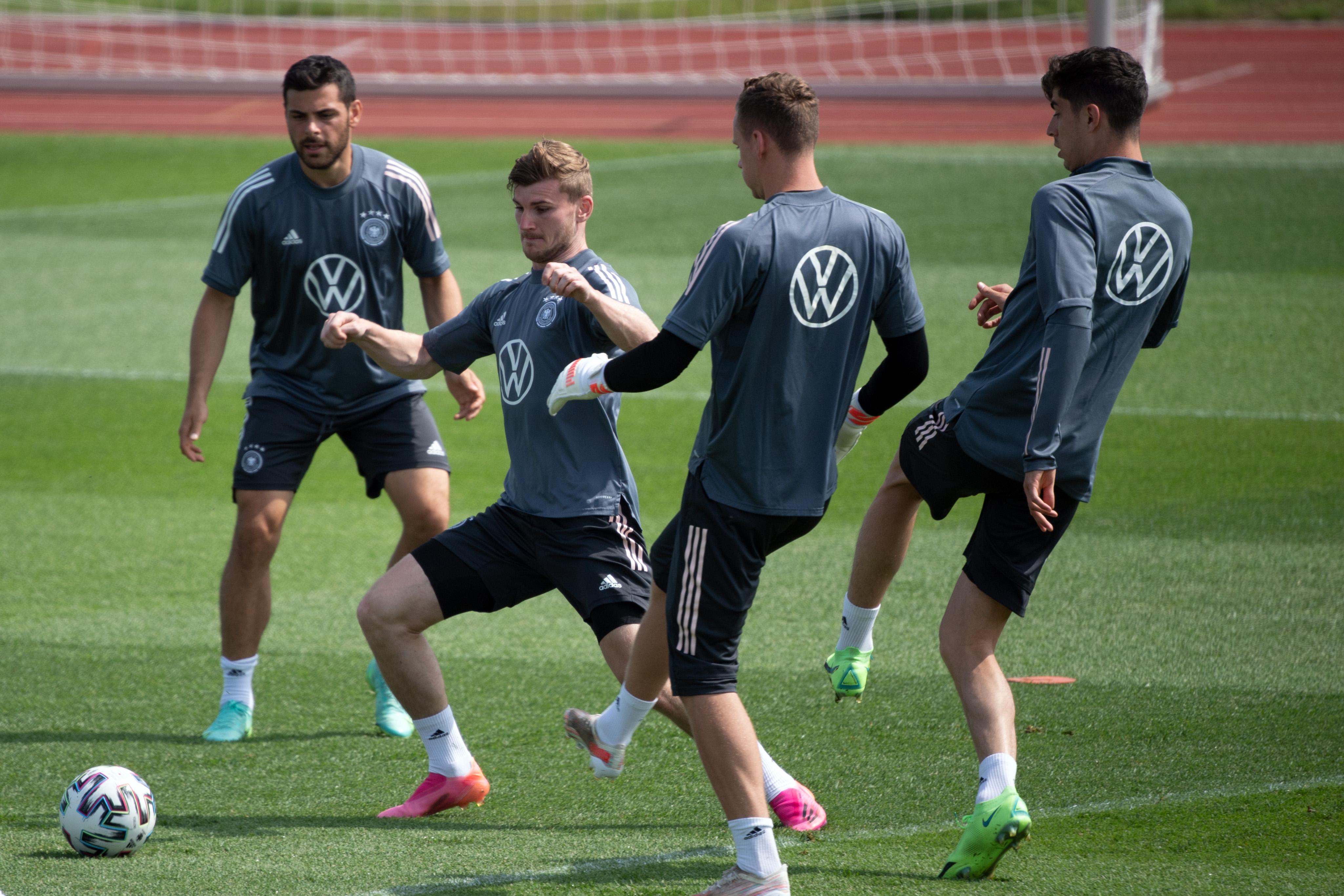 Mittendrin, aber erst einmal außen vor: TImo Werner will da sein, wenn Deutschlands Nationalmannschaft ihn braucht. Mittendrin, aber erst einmal außen vor: TImo Werner will da sein, wenn Deutschlands Nationalmannschaft ihn braucht.