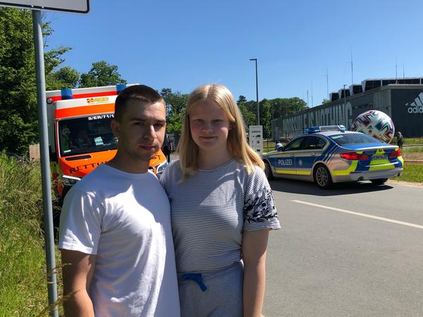 Maren Hensel und Markus Errmann sind optimistisch vor dem ersten Spiel der deutschen Mannschaft in dieser EM und sind überzeugt, dass die Elf es ins Finale schafft.
Maren Hensel und Markus Errmann sind optimistisch vor dem ersten Spiel der deutschen Mannschaft in dieser EM und sind überzeugt, dass die Elf es ins Finale schafft.