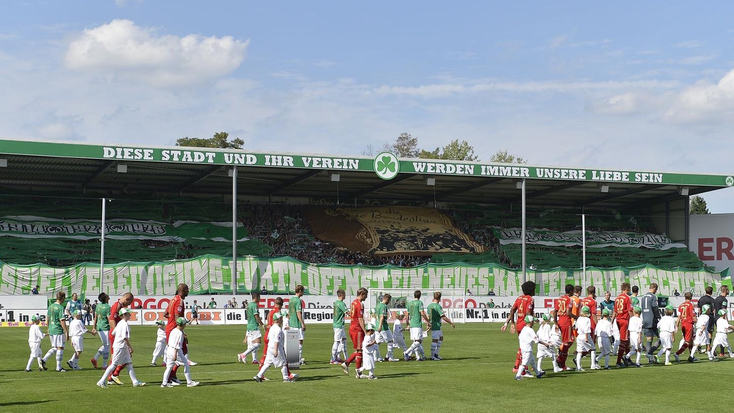 Zurück auf der ganz großen nationalen Bühne: Auch der FC Bayern München (hier ein Foto aus der Saison 2012/13) kommt deshalb kommende Saison nach Fürth.
Zurück auf der ganz großen nationalen Bühne: Auch der FC Bayern München (hier ein Foto aus der Saison 2012/13) kommt deshalb kommende Saison nach Fürth.