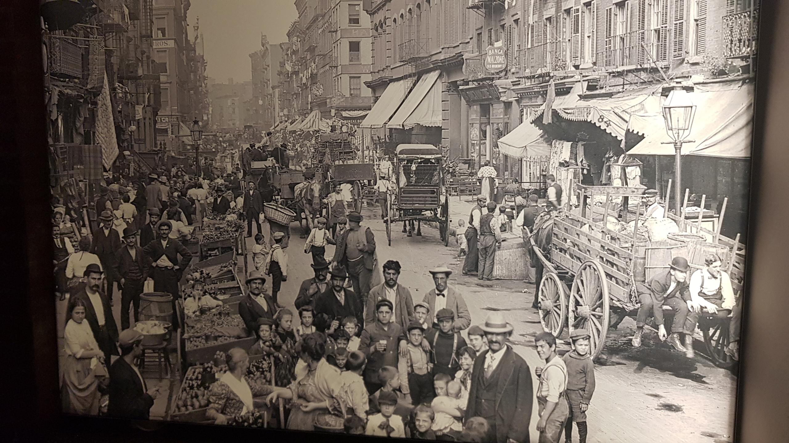 So sah es aus in New York, als Levi ankam (ein Bild im Museum).