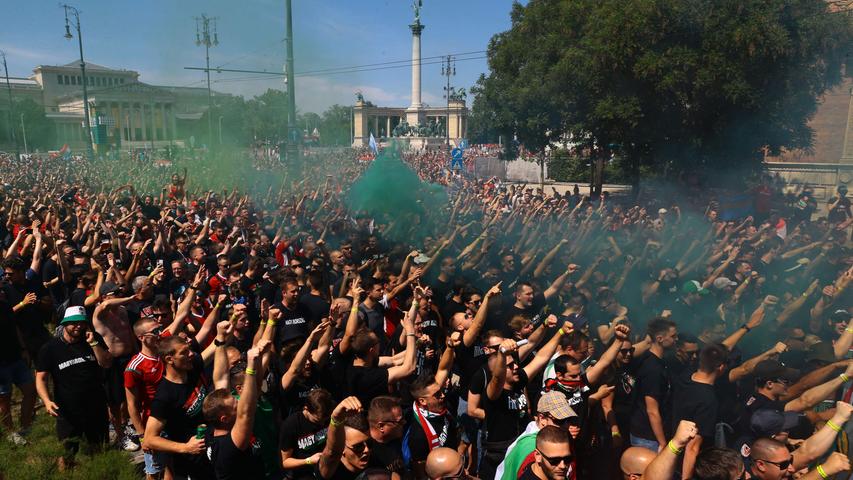 Keine Masken, Pyro, volles Stadion: Budapest feiert, als sei die Pandemie vorbei