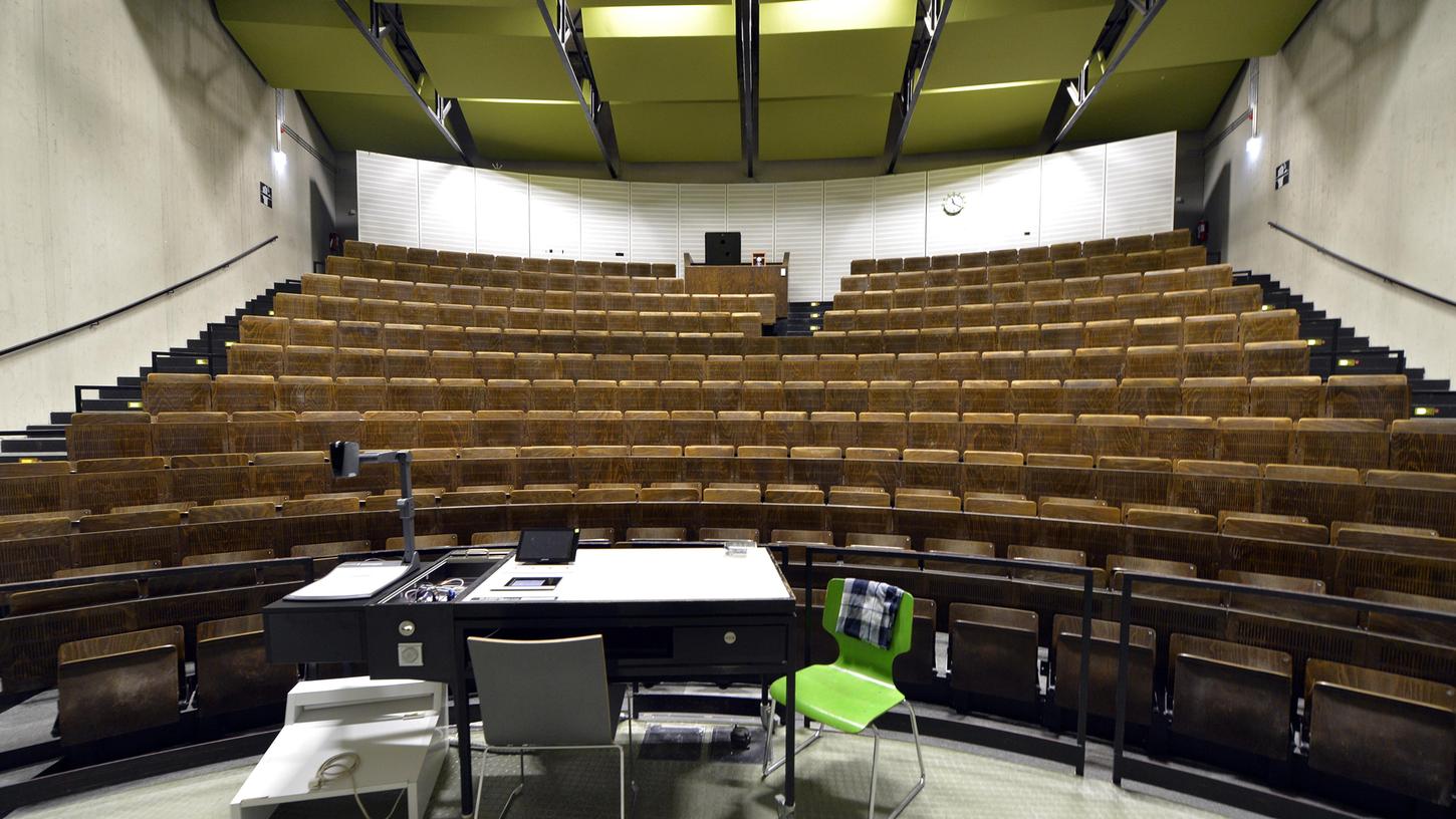 Spätestens im Wintersemester sollen leere Hörsäle der Vergangenheit angehören.
Spätestens im Wintersemester sollen leere Hörsäle der Vergangenheit angehören.