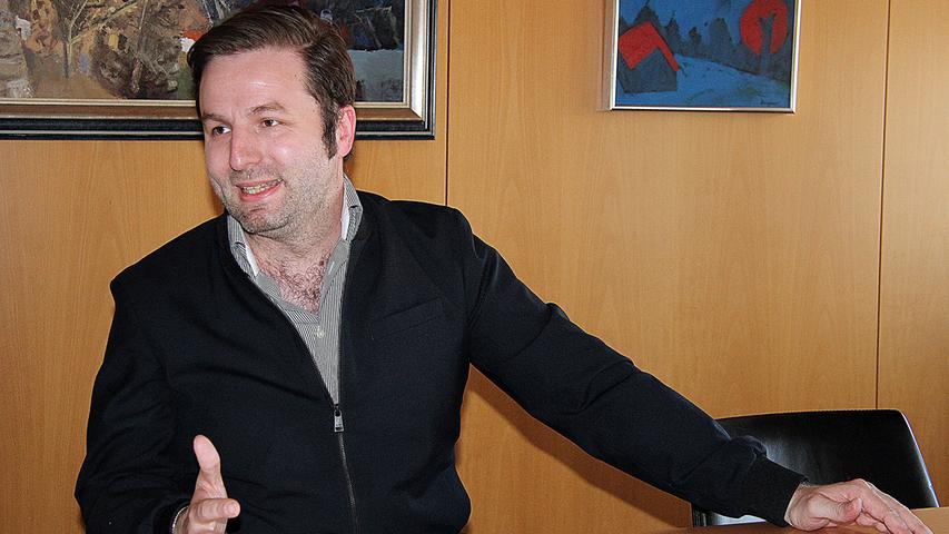 Stellt Theaterprojekte gegen rechte Gewalt in den Mittelpunkt: Schauspieldirektor Jan-Philipp Gloger.
Stellt Theaterprojekte gegen rechte Gewalt in den Mittelpunkt: Schauspieldirektor Jan-Philipp Gloger.