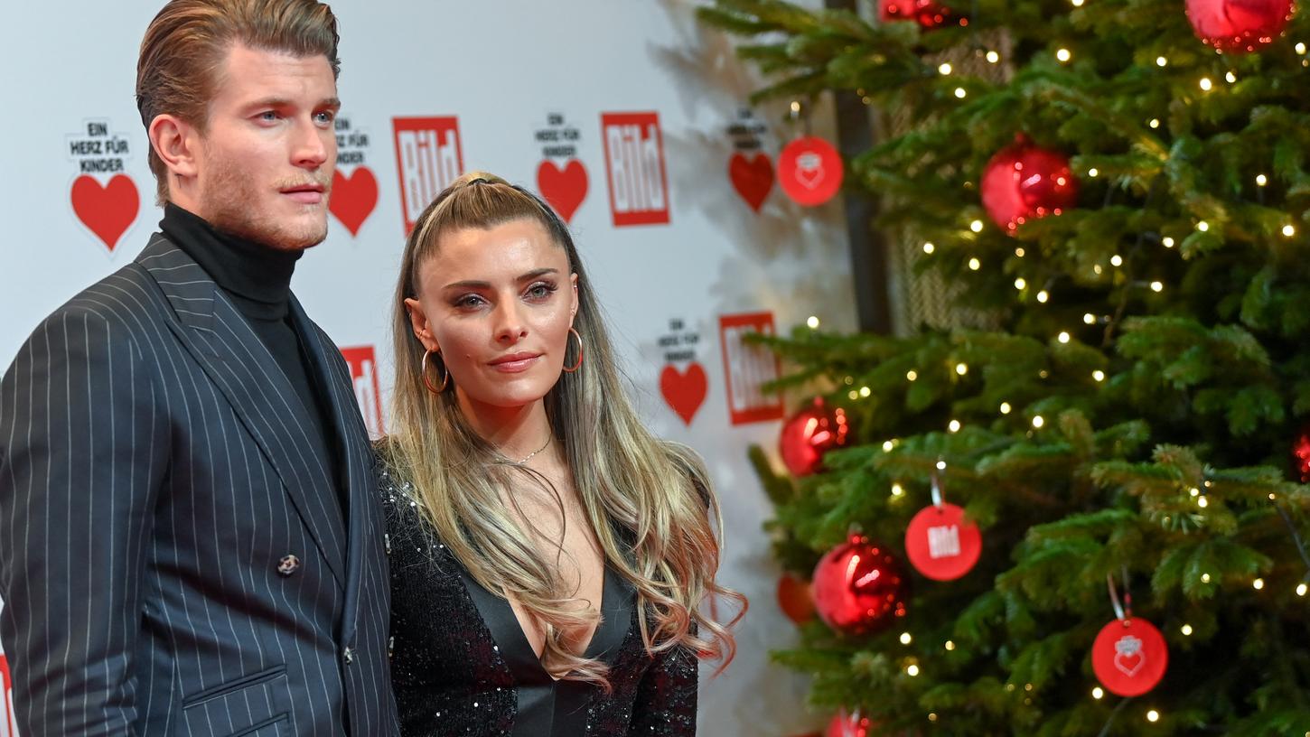 Zwischen Schauspielerin Sophia Thomalla und Torwart Loris Karius ist Schluss.
Zwischen Schauspielerin Sophia Thomalla und Torwart Loris Karius ist Schluss.