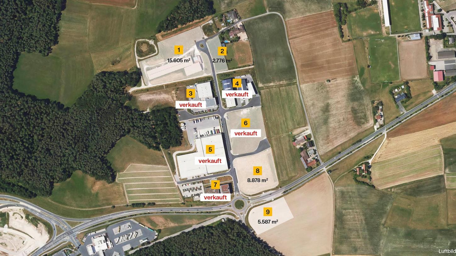 Im Schwabacher Gewerbepark West stehen noch vier Flächen zum Verkauf: 1, 2, 8 und 9. Die mögliche Ausweisung weitere Gewerbeflächen wollen OB-Reiß und Wirtschaftsreferent Sascha Spahic im Sommer im Wirtschaftsauschuss besprechen.
Im Schwabacher Gewerbepark West stehen noch vier Flächen zum Verkauf: 1, 2, 8 und 9. Die mögliche Ausweisung weitere Gewerbeflächen wollen OB-Reiß und Wirtschaftsreferent Sascha Spahic im Sommer im Wirtschaftsauschuss besprechen.