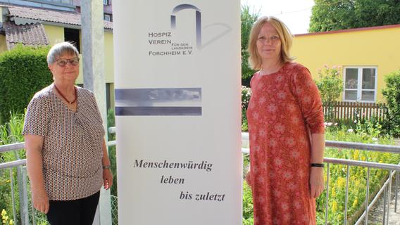 Seit 25 Jahren gibt es den Hospizverein Forchheim. Ulrike Jochemczyk (links) und Flora Heinlein (rechts) leiten den Verein. 