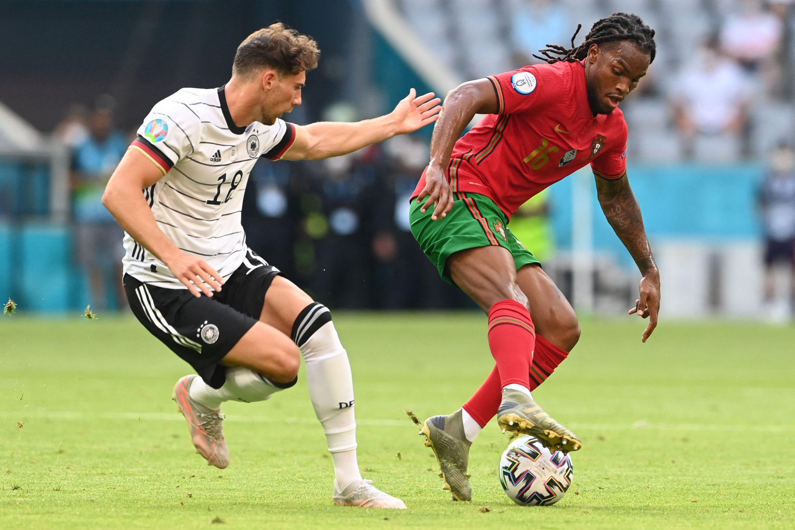 "Record": "Vorgeführt! Es hat an Aggressivität gemangelt. Portugal machte nur fünf Fouls. Gosens und Kimmich haben uns auf den Flügeln zerstört. Die Ehrfurchtslosigkeit von Renato kam zu spät."