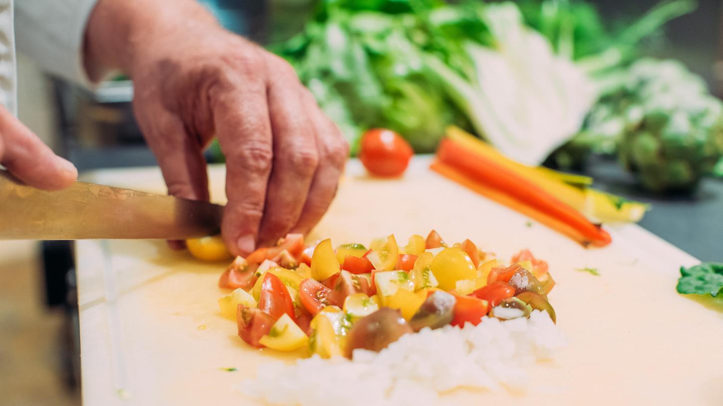 Nachhaltige Gastronomie – das propagiert die Genussführer-App der Bewegung Slow Food Deutschland, die auf das Wachstum des Netzwerkes setzt. Nachhaltige Gastronomie – das propagiert die Genussführer-App der Bewegung Slow Food Deutschland, die auf das Wachstum des Netzwerkes setzt.
