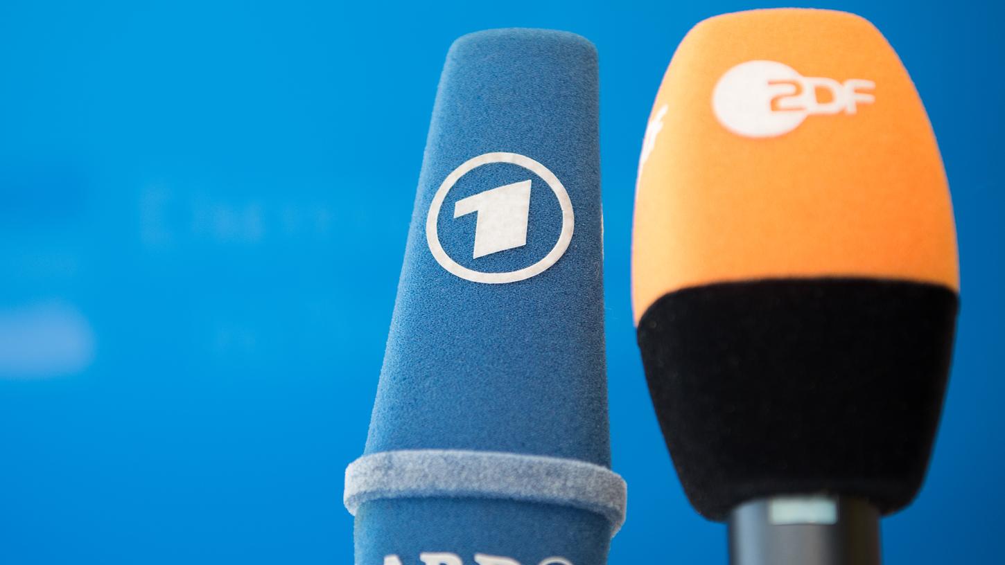 Das engere Zusammenrücken von ARD und ZDF fällt in eine Zeit, in der die Bundesländer an einer Reform von Auftrag und Struktur des öffentlich-rechtlichen Rundfunks in Deutschland arbeiten.