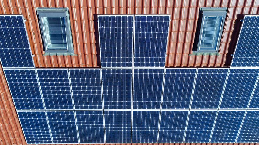 Trotz Söder-Plänen: Kaum Photovoltaik auf staatlichen Dächern in Bayern