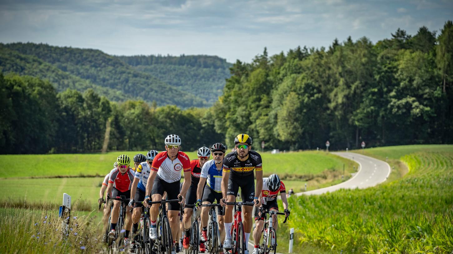 Eine Rad-Ausfahrt macht in der Gruppe noch viel mehr Spaß: Bis zur Deutschland Tour ist das jetzt regelmäßig möglich.
