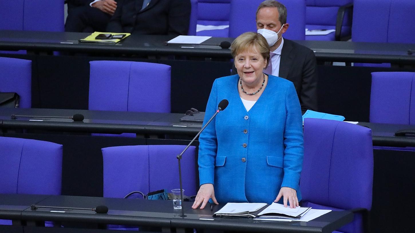 Bundeskanzlerin Angela Merkel bei der Fragestunde im Bundestag am 23. Juni.