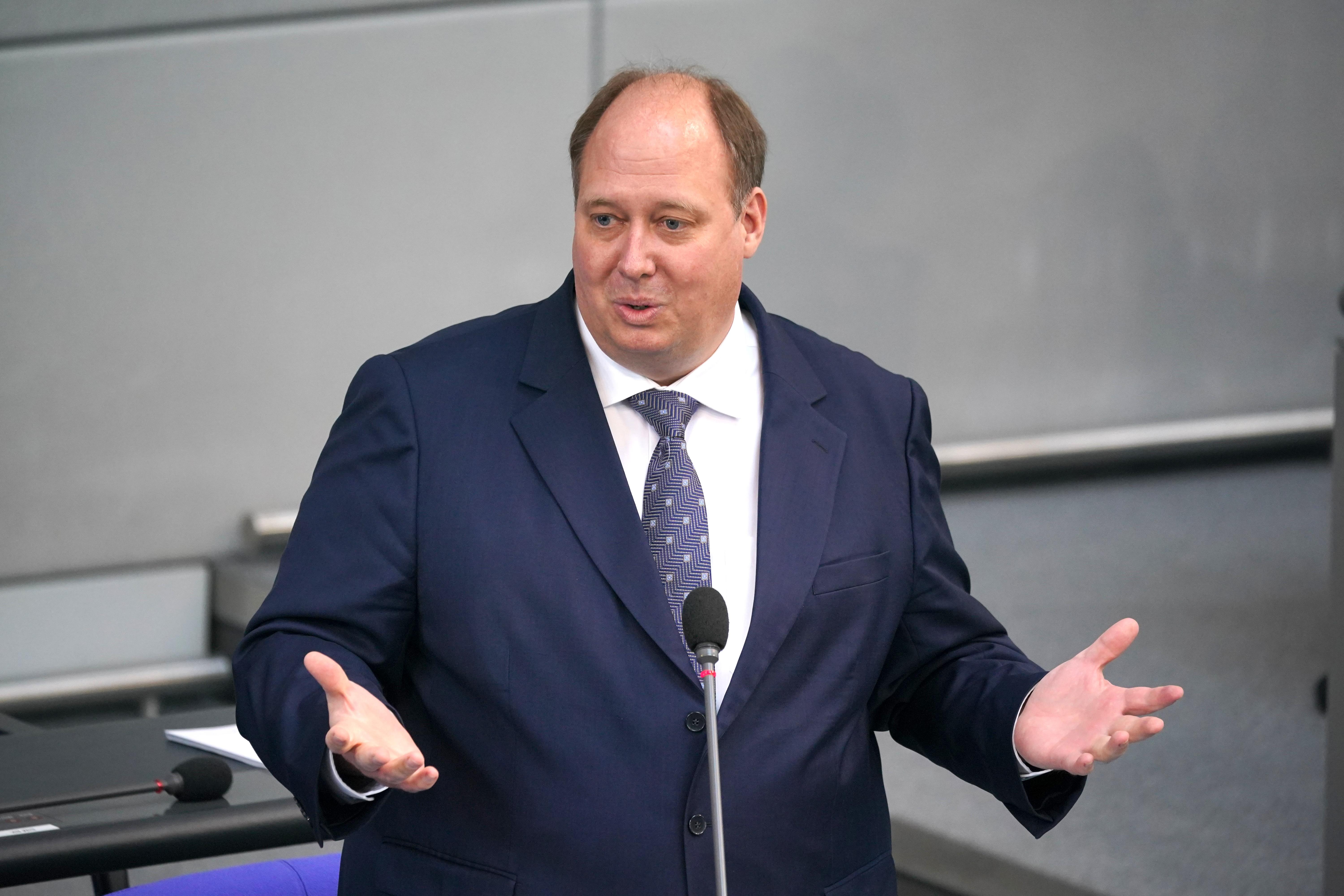 Bei Impfquote von zwei Dritteln: Laut Kanzleramtsminister kein Lockdown mehr nötig