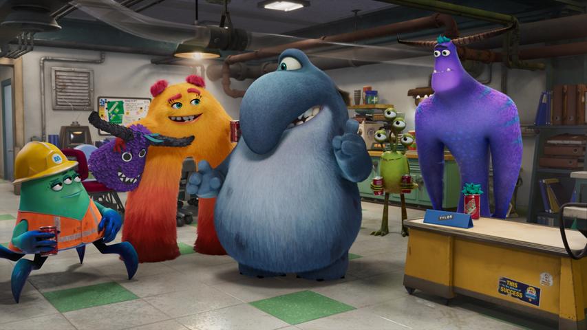 Disney+ veröffentlicht am 7. Juli die neue Pixar-Serie Monster bei der Arbeit. Hauptfigur der Reihe ist Tylor Tuskmon, ein eifriges junges Monster, das als Klassenbester an der Monsters University abschloss und immer davon träumte, ein Scarer zu werden, bis er einen Job bei Monsters Incorporated bekommt und entdeckt, dass Erschrecken out und Lachen in ist. Ab 6 Jahren. 