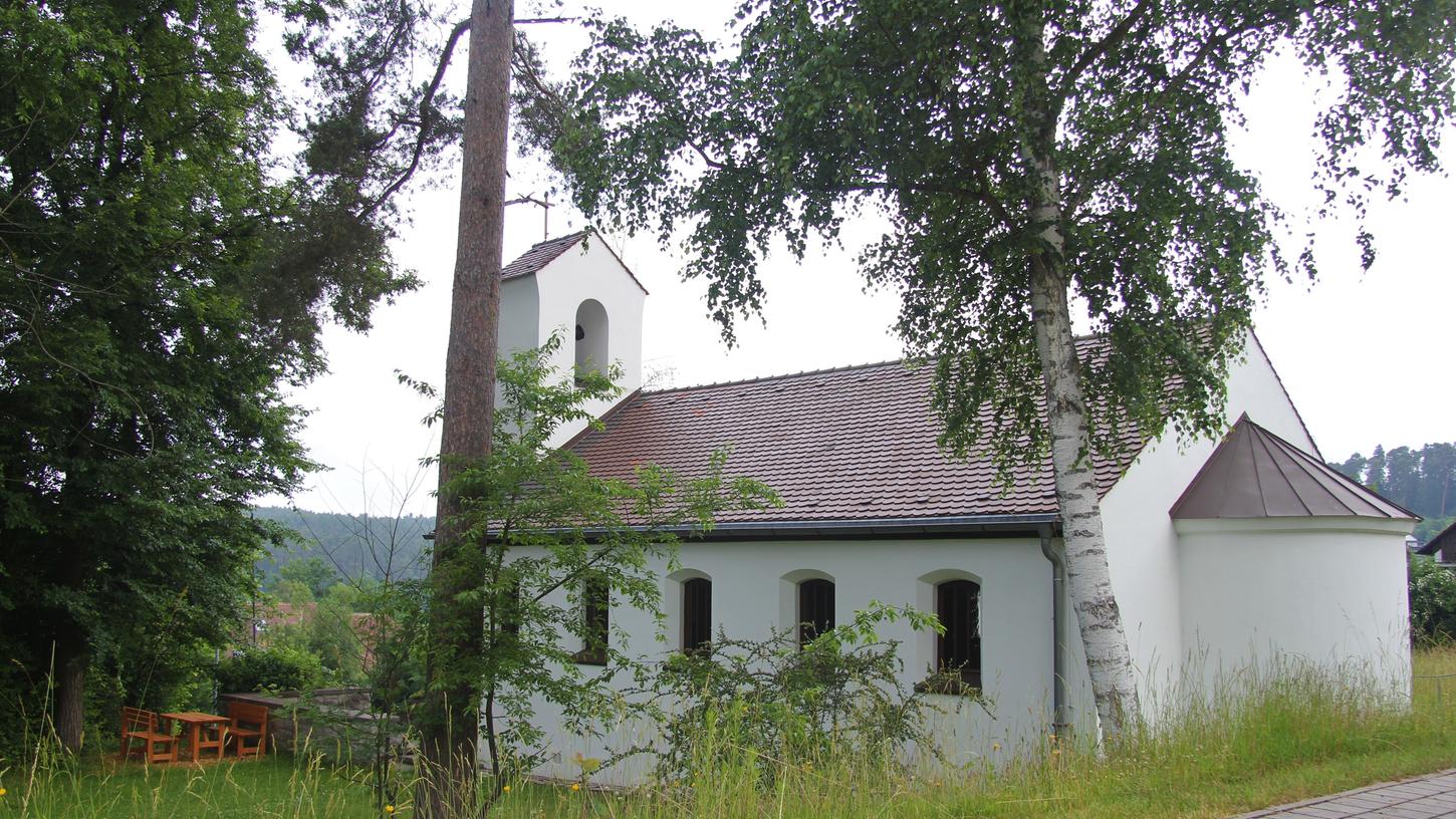 Gerade Dorfkirchen wie hier in Bernlohe will die evangelische Kirchengemeinde Roth auf jeden Fall halten.
Gerade Dorfkirchen wie hier in Bernlohe will die evangelische Kirchengemeinde Roth auf jeden Fall halten.