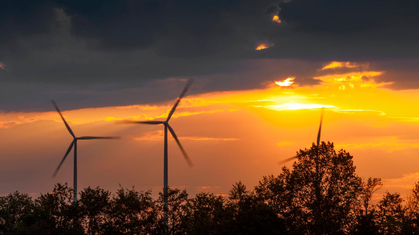 Am späten Donnerstagabend hat sich die Lage in Franken entspannt. Für weite Teile der Oberpfalz gibt es bis in die Nacht Warnungen vor starkem Gewitter.
Am späten Donnerstagabend hat sich die Lage in Franken entspannt. Für weite Teile der Oberpfalz gibt es bis in die Nacht Warnungen vor starkem Gewitter.